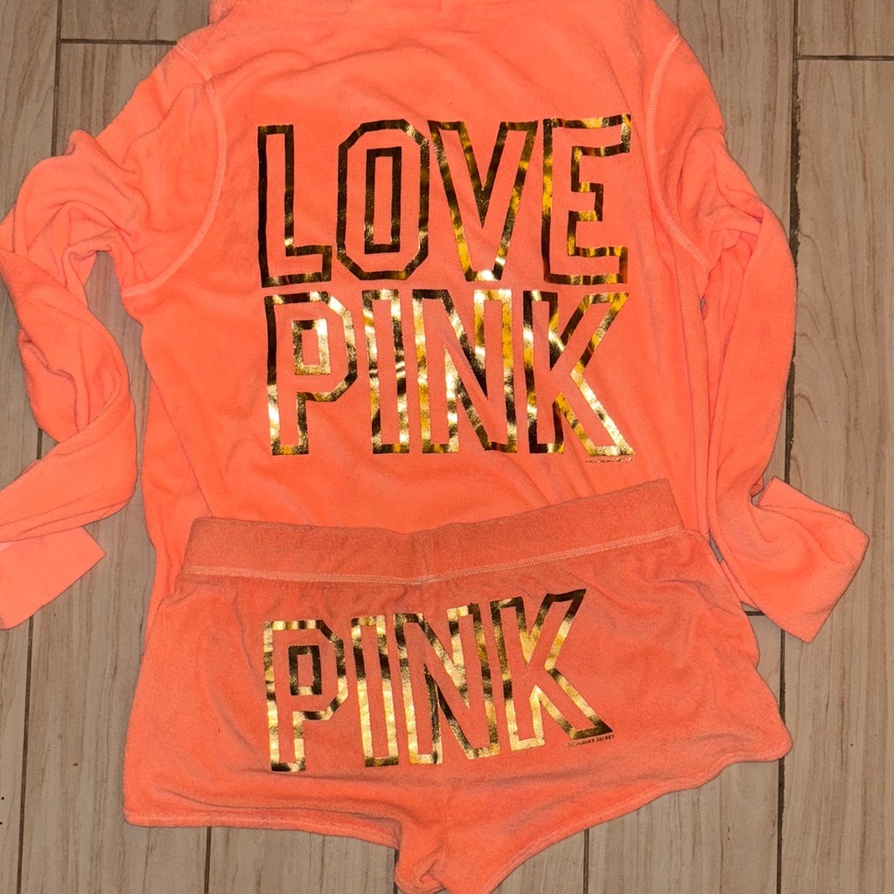 RARE 2012 PINK VICTORIAS SECRET Orange TERRY CLOTH short Set with GOLD LOVE PINK